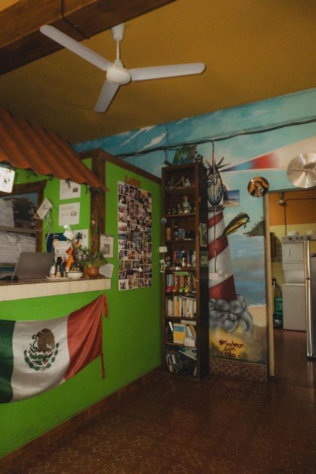 Casa Kraken Hostel プエルトバラータ エクステリア 写真
